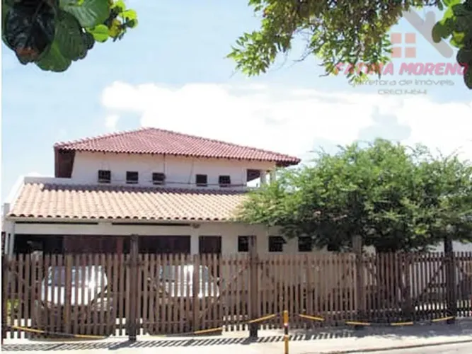 Casa para venda possui 476 metros quadrados com 7 quartos em Ipitanga - Salvador - BA