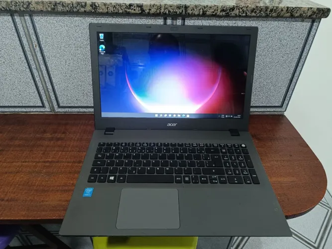 Notebook Acer core i7/5a Ger/8gb/500gb wi-fi webcam bluetooth hdmi win 10 bateria ok