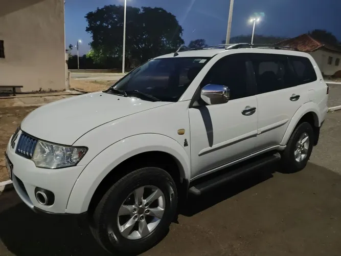 Mitsubishi Pajero Dakar/hpe 3.5 4X4 Flex 5P Aut. 2013