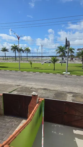 CASA EM CONDOMINIO DE FRENTE PARA O MAR CARAGUA