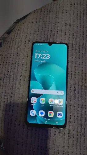 Celular moto e6i com caixa novo