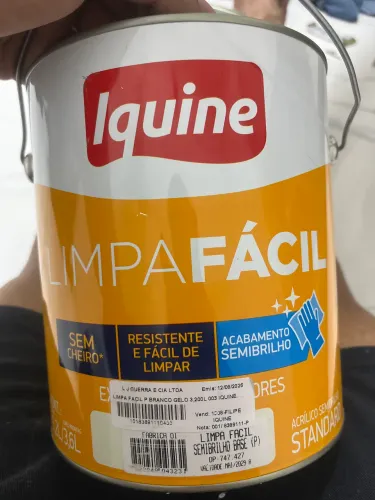 Tinta acrílica branco gelo