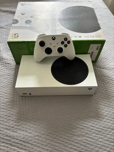 Xbox séries s ssd512gb extra zerado!
