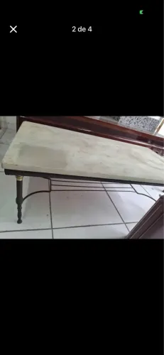 Mesinha com tampo em marmore 90 X 45 e 32 de altura