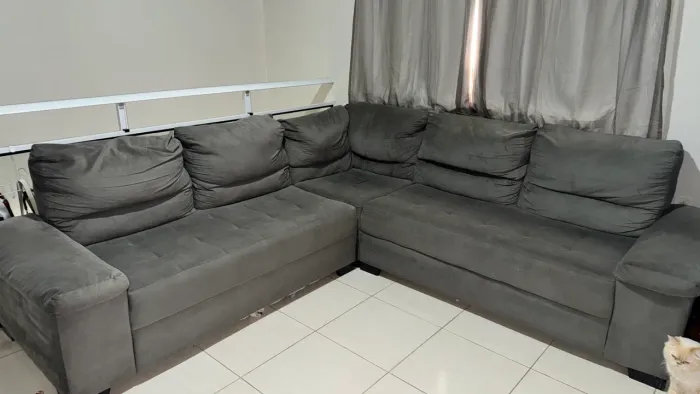 Sofá de Canto Grande e Confortável - Ótimo Estado!