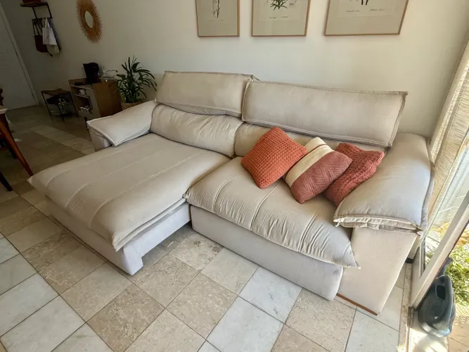 Sofá Retrátil em Linho