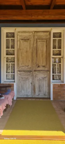 Vendo porta Madeira de demolição usada