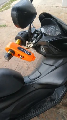 Trava para motocicleta