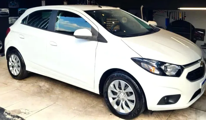 Chevrolet Onix Hatch LT 1.4 8V Flex Mec. 4P 2017