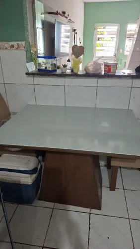 Vendo essa mesa tampo de vidro 