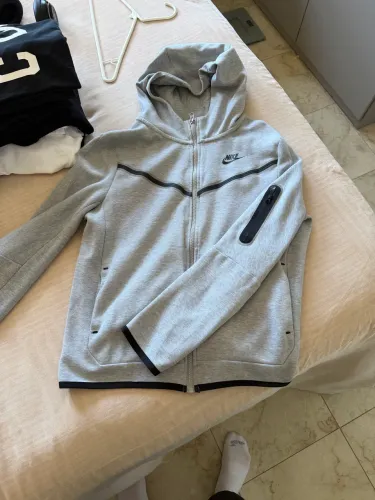 Nike tech Kids XL original 2020
