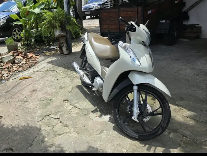 Honda Biz Branca - Linda e Conservada ?