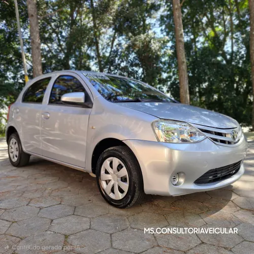 Toyota Etios X 1.3 Flex 16V 5P Mec. 2014