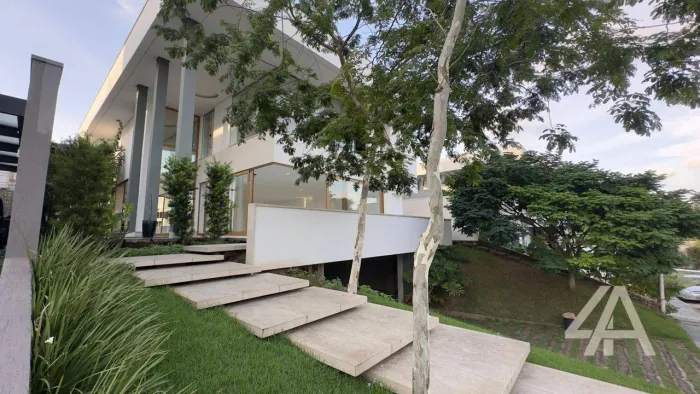 (Vende-se) SAINT PAUL DE VENCE - Sobrado com 4 dormitórios, 503 m² por R$ 3.000.000 - Cost