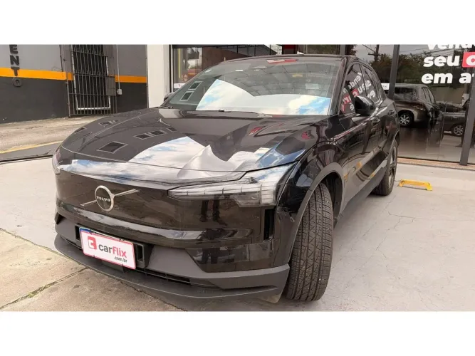 Volvo EX30 E40 Core (elétrico) 2024