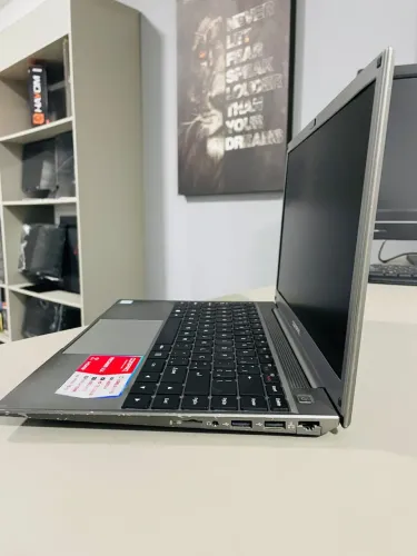 Notebook core i3 sexta geração com SSD 