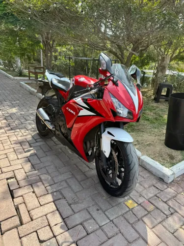 HONDA CBR 1.000 RR FIREBLADE 2012 BAIXO KMS