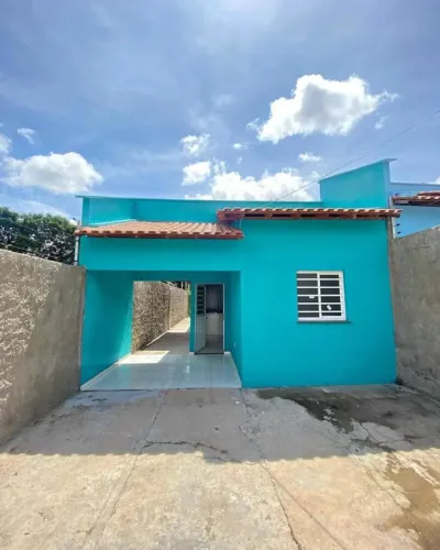*CASA A VENDA
