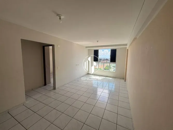 Apartamento com 02 quartos no Bairro dos Estados