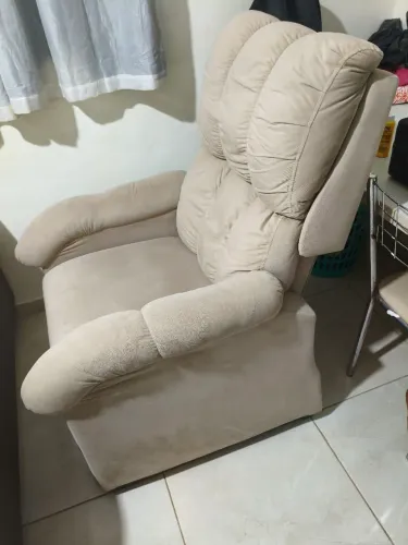 Vendo poltrona do papai valor :600
