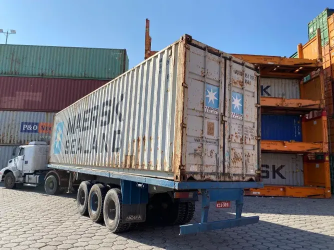 Container Dry 40'Pes Com 12 Metros de Comprimento 