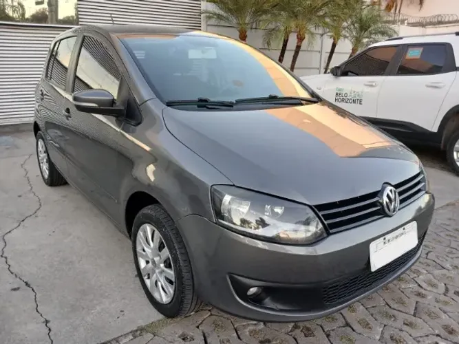 Volkswagen Fox 1.0 MI Total Flex 8V 5P 2013