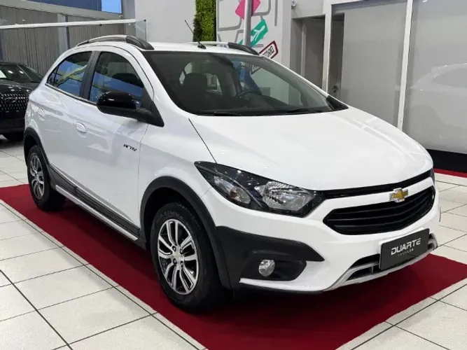 Chevrolet Onix Activ 1.4 8V Flex Mec. 4P 2017