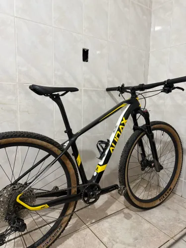 Audax Auge Carbono XT Aro 29 Manitou - Impecável