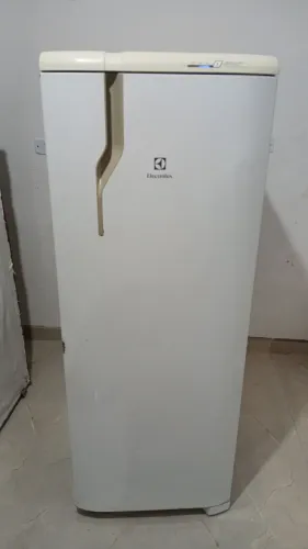 Geladeira Electrolux frost free com garantia