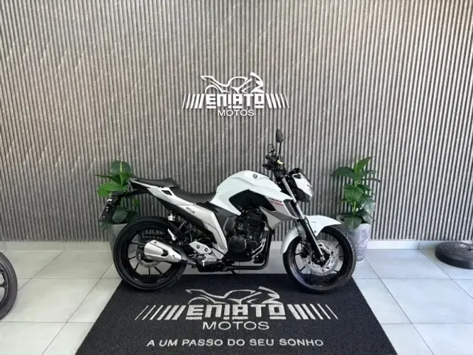YAMAHA FZ25 FAZER BRANCA 2019