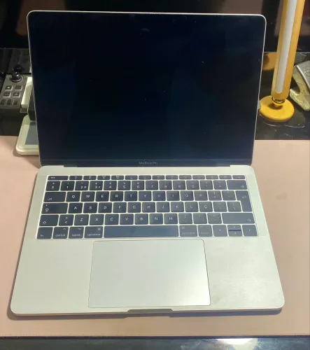MacBook Pro Retina 2017 A1708 Impecável ? Não Liga