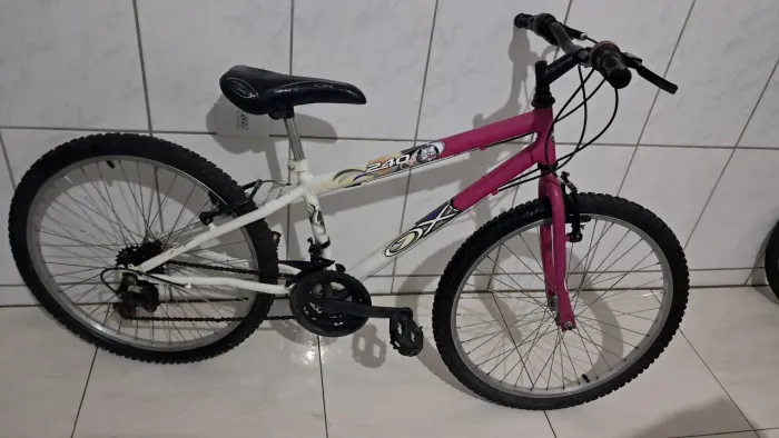 Bicicleta Aro 24 bem conservada só pegar e andar