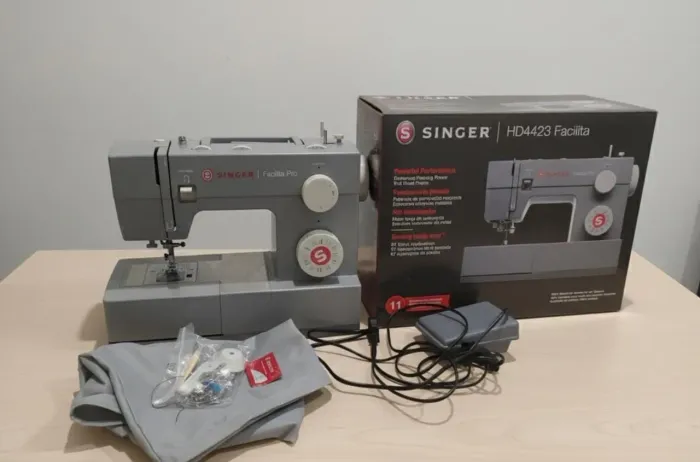 Máquina de costura doméstica 