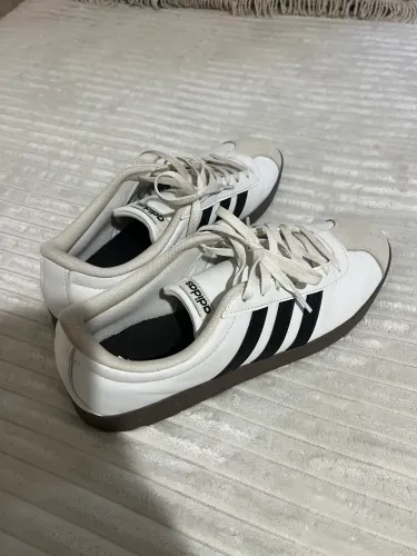 Tênis adidas 42