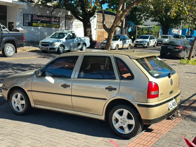 Volkswagen Gol Geração III 1.6 MI 8V Gasolina Mec. 4P 2000