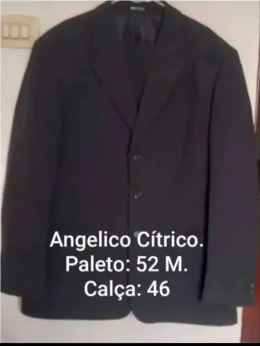Vende-se Ternos e Blazers.