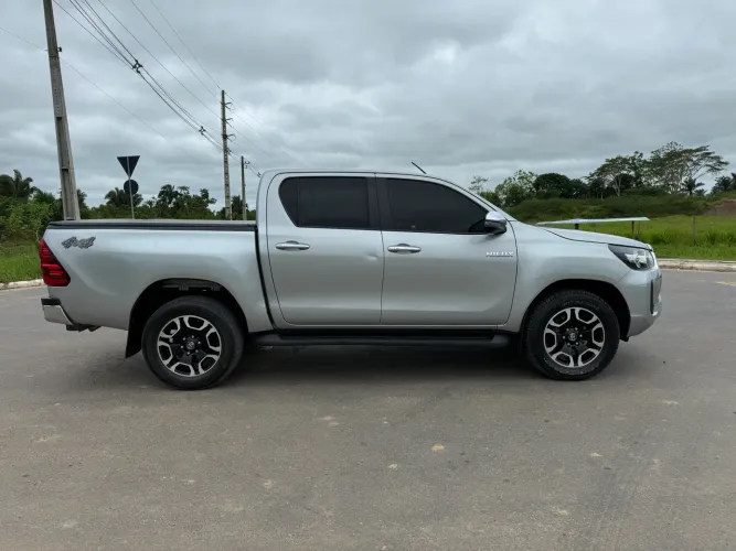 Toyota Hilux CD SRV 4X4 2.8 TDI Diesel Aut. 2021