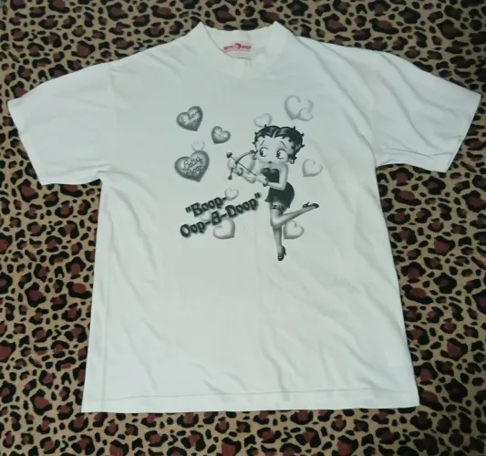 Camiseta Branca Vintage Betty Boop