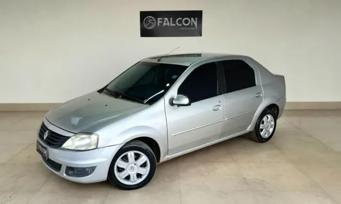 Renault Logan Expression Hi-flex 1.6 16V 4P AUT 2012