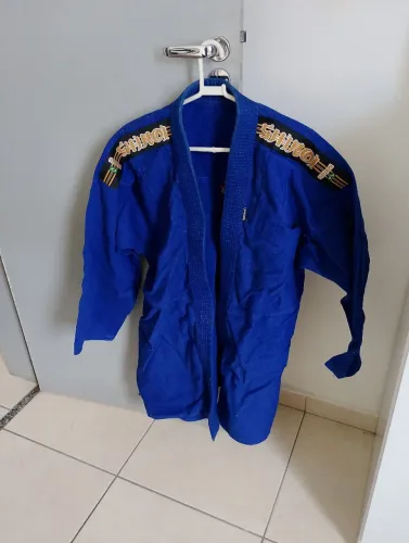 Vendo um Kimono adulto