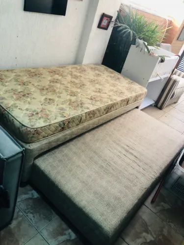Bicama Box Solteiro com Cama Auxiliar + Colchão Solteiro Floral - Usada