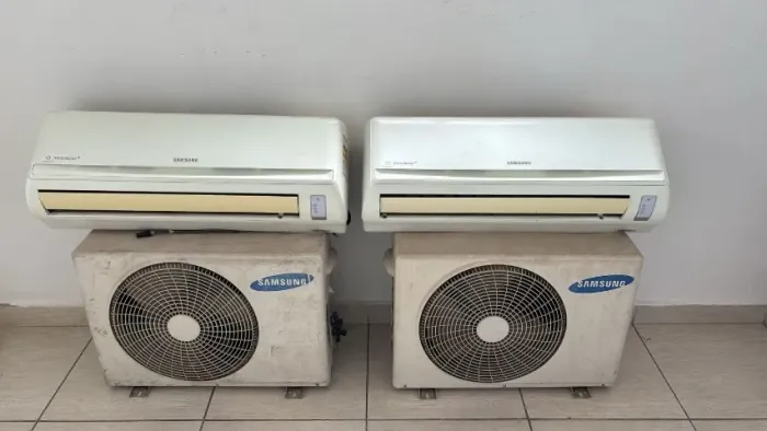 KIT 2 Ar Condicionados Samsung Split (quente e frio) 9000 BTUs 220V