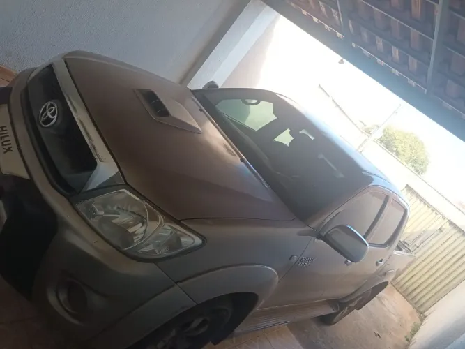 Toyota Hilux CD SRV D4-d 4X4 3.0 TDI Diesel AUT 2006