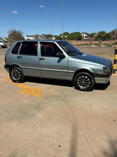 Fiat Uno Mille Grazie 1.0 Fire Flex 8V 4P 2013