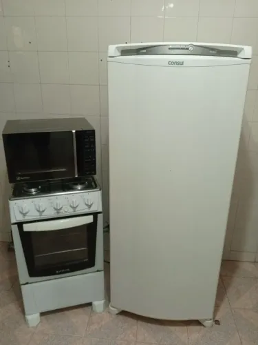 KIT COZINHA COMPLETO GELADEIRA MICRO-ONDAS FOGÃO