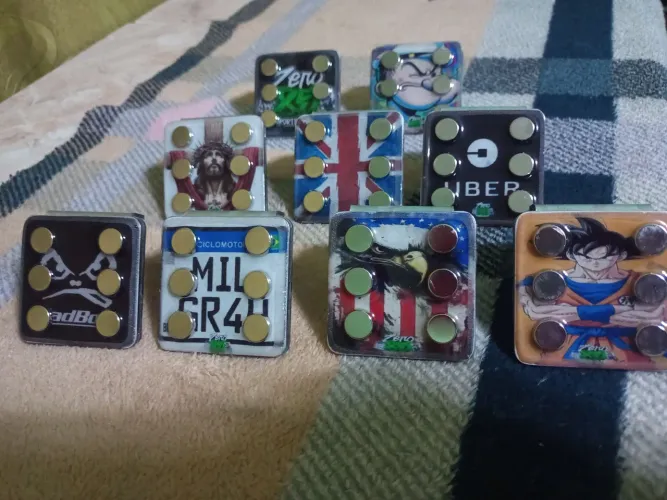 Suporte magnético com seis imãs