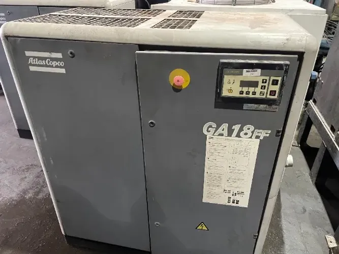 Compressor Parafuso Atlas Copco GA18 FF - 22CV