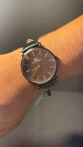 Relógio minimalista, novo na caixa com garantia