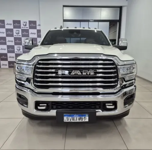 Ram 3500 Limited Longhorn 6.7 TB CD Diesel 2024