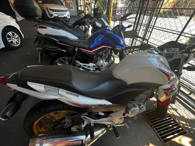 IMPECÁVEIS!! MOTOS A VENDA!!! CBR TITAN DRAGSTER SCOOTER